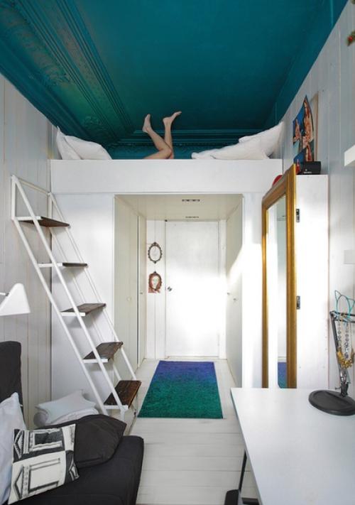 Необязательно покупать дизайнерскую мебель, дорогие аксессуары и другие предметы интерьера, чтобы сделать его ярче. 08