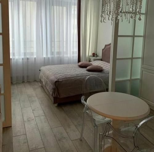 Впечатляюще!  Полный ремонт всей квартиры - это серьёзное дело. 01