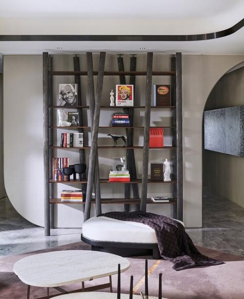 Интерьер этой шанхайской квартиры - не просто дизайн, а тонкий диалог культур и эпох. 05