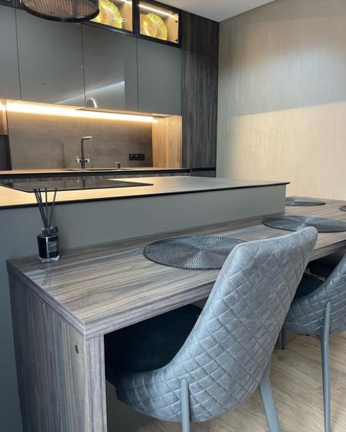 Когда заказчик полностью доверяет дизайнеру, можно утонуть в фантазиях. 04