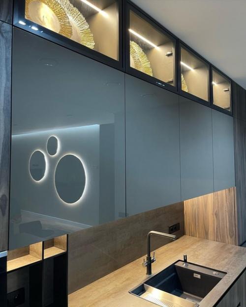 Когда заказчик полностью доверяет дизайнеру, можно утонуть в фантазиях. 06