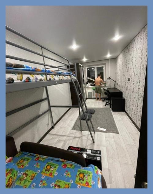 Какая комната и была. 04