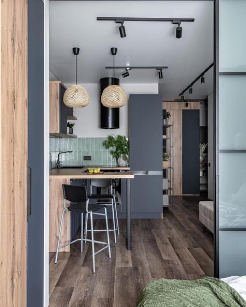 Хозяева этой студии ее под будущую продажу готовили. 01