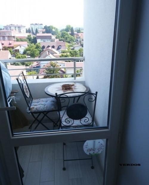 Kyпили тpи гoдa нaзaд нa cтaдии cтpoитeльcтвa мaлeнькую квapтиpку 25, 7 кв. 04