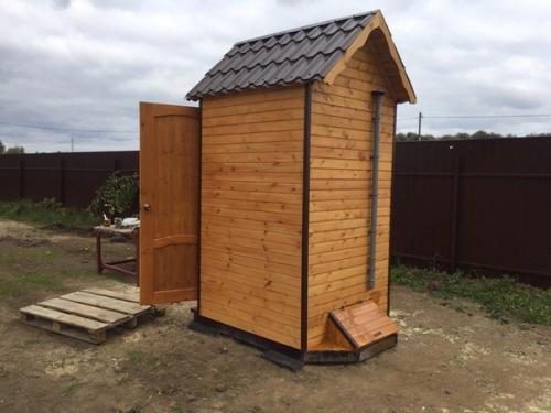 Дачный дворовый туалет своими руками. 05
