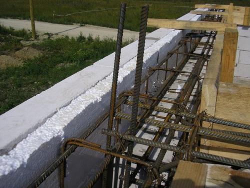 Армопояс в доме из газобетона. 01 Армопояс в доме из газобетона. 01