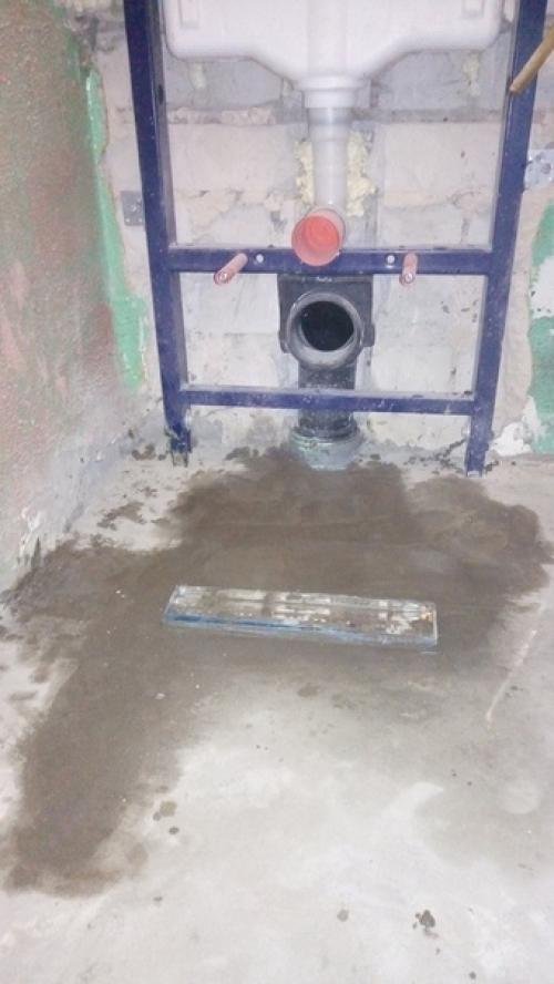 Не хотел бы расписывать много текста, ванной комнаты нет, пришлось искать решение данной проблемы. 04