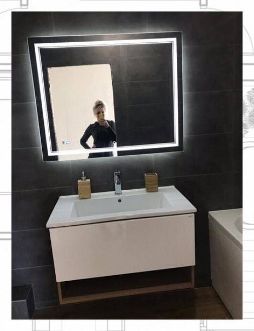 На первый взгляд идея оформления ванной комнаты в серых тонах кажется абсурдной из-за его скучности и невыразительности. 02