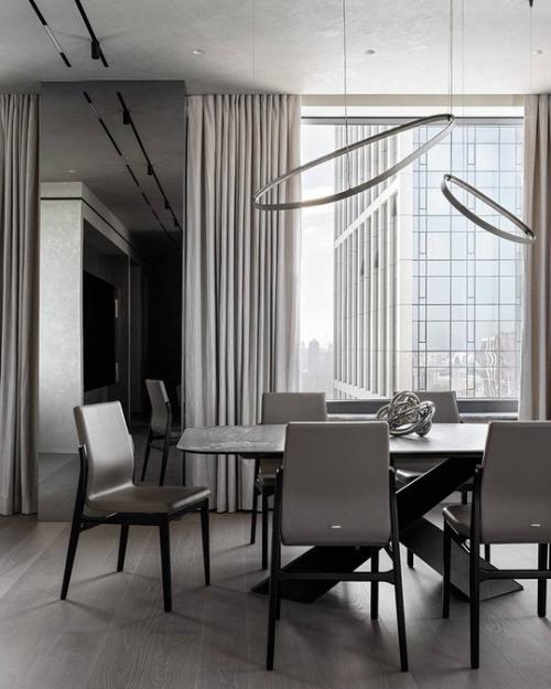 Монохромный интерьер для семьи, построенный на сложном сочетании фактур и полутонов. 01