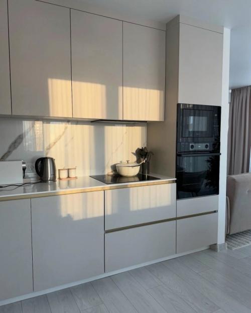 Это сочетание актуального дизайна, удобных решений и функциональности в каждом элементе вашего дома. 02