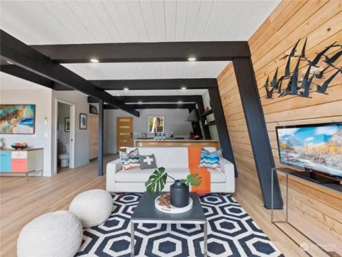 Это мечта, воплощённая в дереве, стекле и просторе. 04