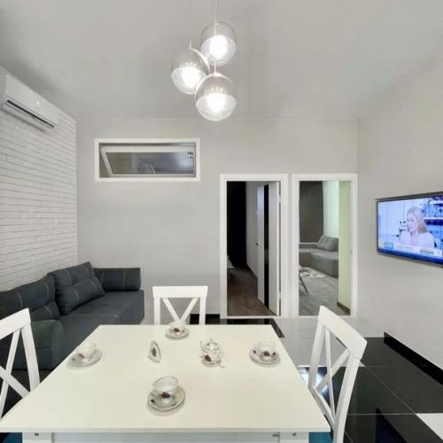 65 кв.  м после ремонта для последующей аренды. 02