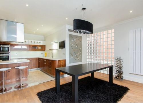 Стеклоблоки - не пережиток советского союза, а модный материал для оформления помещений в стиле лофт, хай - тек, модерн. 09