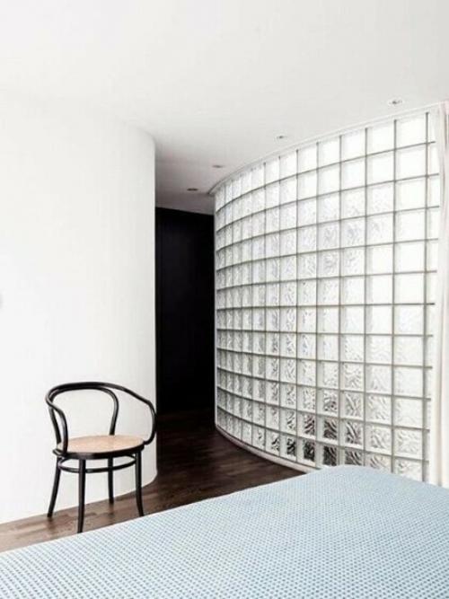 Стеклоблоки - не пережиток советского союза, а модный материал для оформления помещений в стиле лофт, хай - тек, модерн. 02