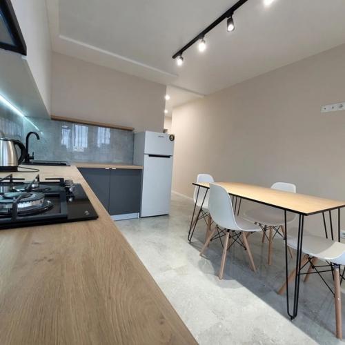 Мы тоже подготовили квартиру для аренды. 04