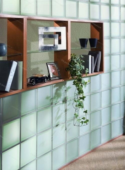 Стеклоблоки - не пережиток советского союза, а модный материал для оформления помещений в стиле лофт, хай - тек, модерн. 08