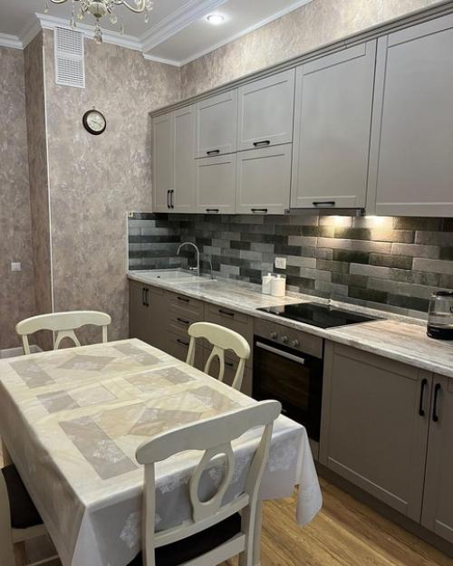 Полноценная трехкомнатная квартира под аренду. 03