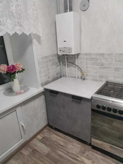 Решили обрадовать бабулю ко дню рождения вот такой ремонт у нас получился за одну нeдeлю своими руками. 05