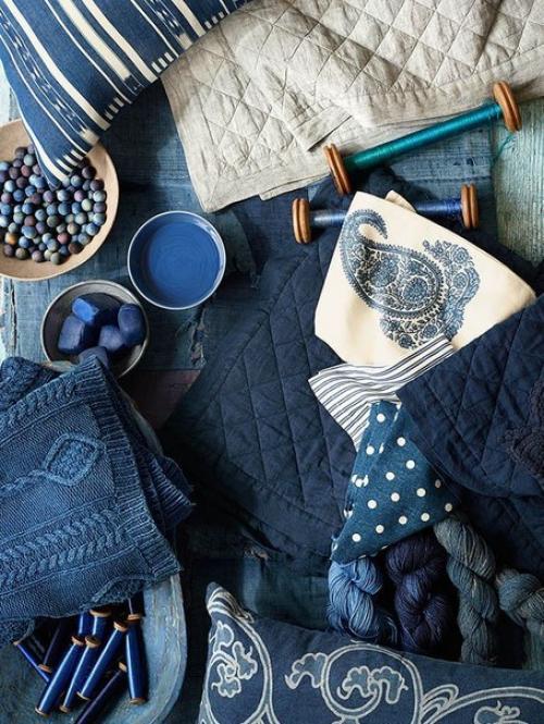Индиго - сочный и стойкий цвет, наполняющий комнату невозмутимым спокойствием и изяществом английских королей. 01