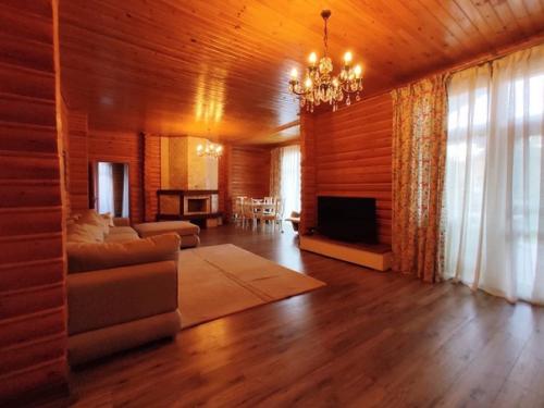 Загородный коттедж для большой семьи. 02