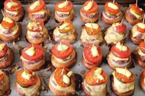 Бублики с фаршем. 09