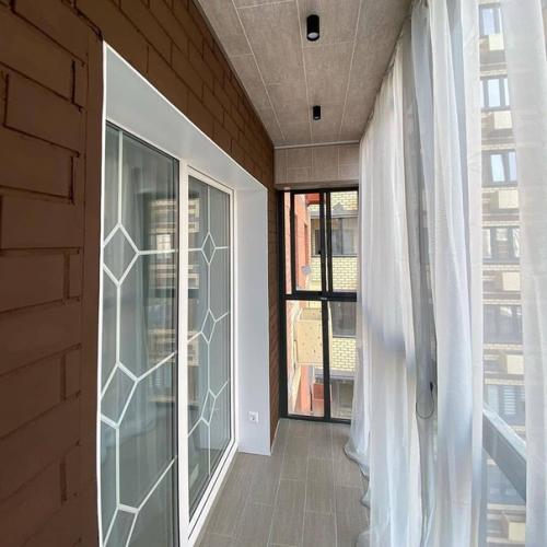 Ну вот и наша лоджия после капитального ремонта. 01