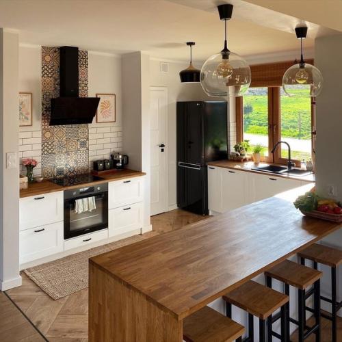 Приятный дизайн загородного дома. 01