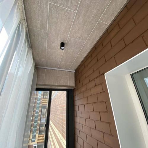 Ну вот и наша лоджия после капитального ремонта. 04