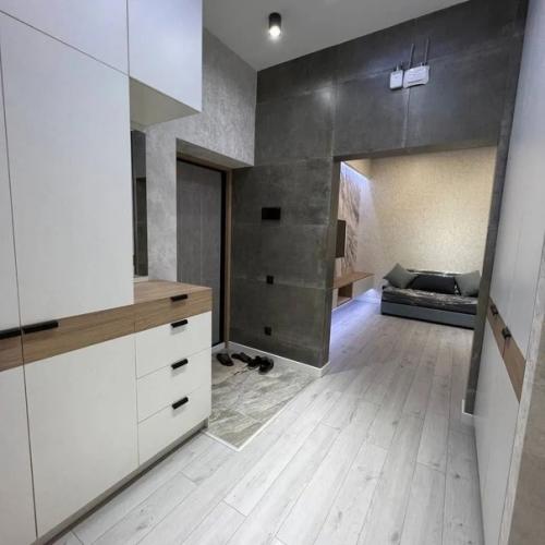 Вложили в квартиру 105. 08