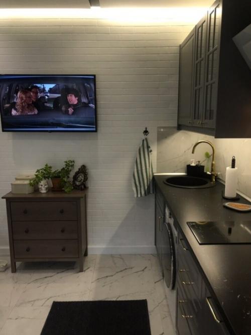 А вот и моя кухонька после ремонта. 01