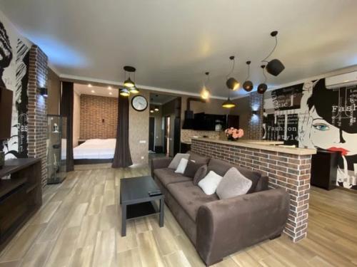 И, хоть площадь квартиры 56 кв. 04