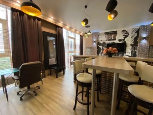 И, хоть площадь квартиры 56 кв. 01