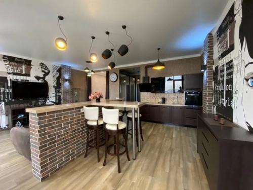 И, хоть площадь квартиры 56 кв. 02