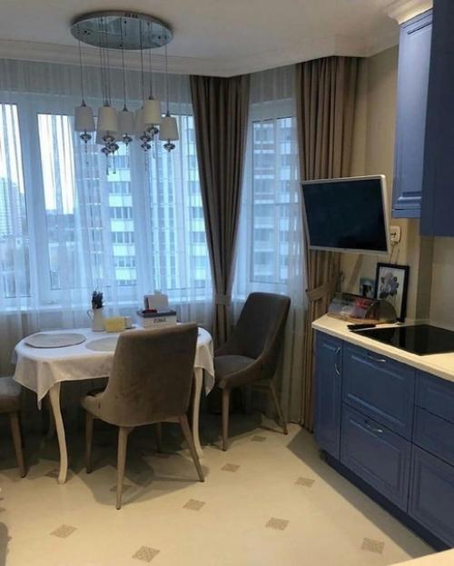 Новенькая кухня уже в работе. 01