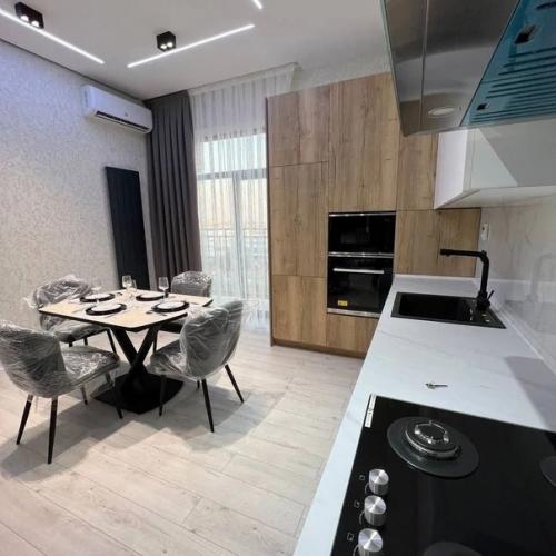 Вложили в квартиру 105. 01