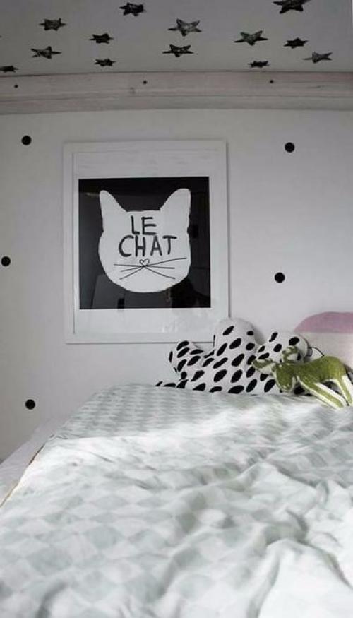 Занимаясь оформлением детской комнаты, можно почувствовать себя ребенком и отпустить фантазию на свободу. 04