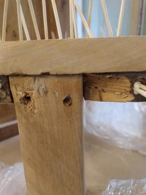 К старому новому году доделала таки крутящееся рабочее кресло. 03