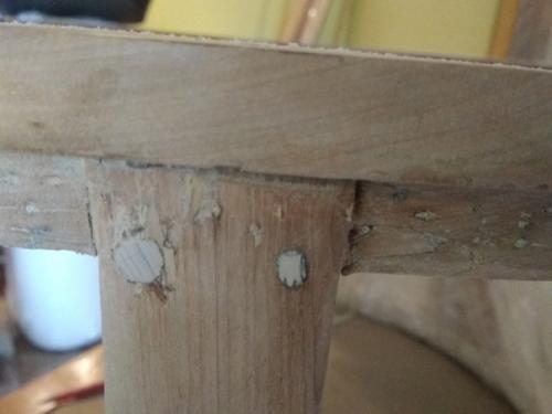 К старому новому году доделала таки крутящееся рабочее кресло. 04