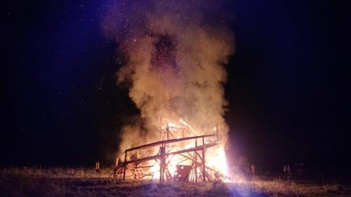 Огонек!  Мой первый опыт постройки лодки для фестиваля. 3. 07