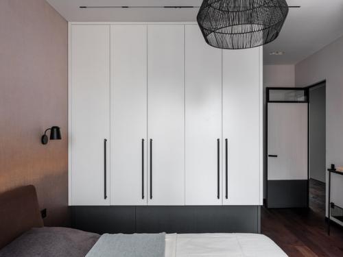 Монохромная квартира 122 м в Тюмени. 04