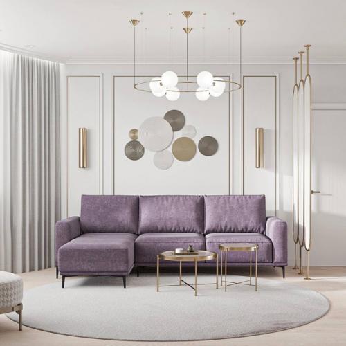 Как вам сочетание цветов и яркие сиреневые акценты в этом светлом интерьере квартиры? 02