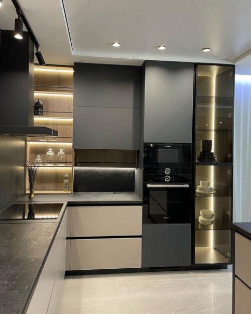 Кухня готова.  Нам предложили проект, где использовано все пространство у окна. 01