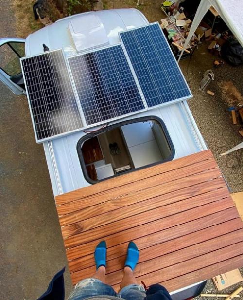 Переделка старого фургона под дом на колесах. 06