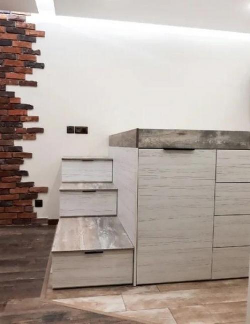 Сделали своими руками кровать - комод. 04