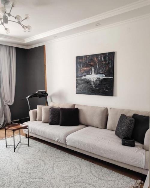 Уютная двухкомнатная квартира с ремонтом. 01