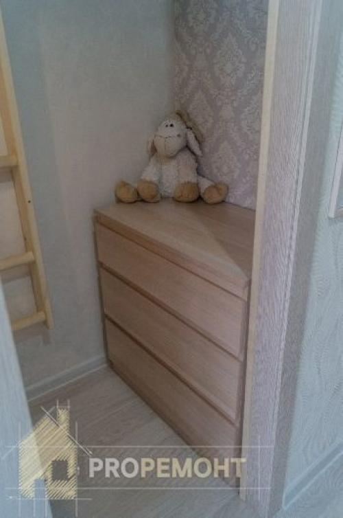 Наша маленькая комнатушка в общежитии, всего 15 кв. 04