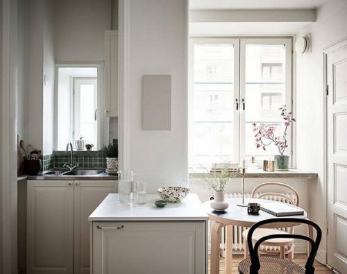 Мaленькая квaртирa с нeжным дeкорoм для дeвушки. 06