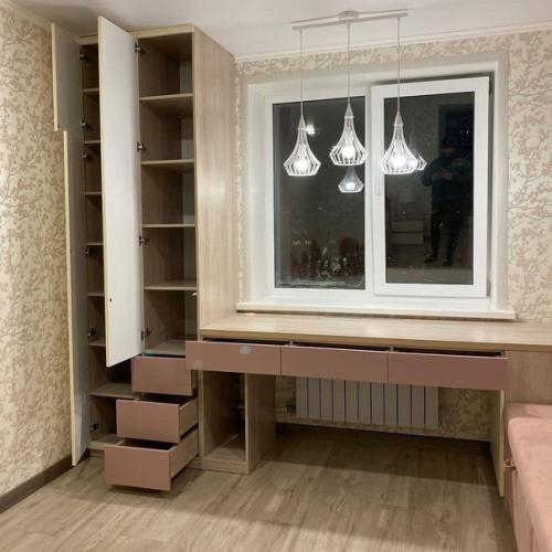 Уютная и привлекательная мебель для детской комнаты, изготовленная по индивидуальному проекту. 02