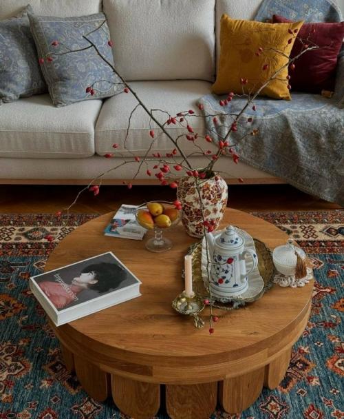 Иногда именно текстиль главным героем интерьера становится. 01