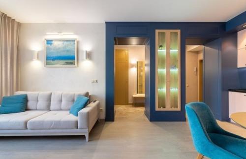 Яркая, стильная и красочная квартира, площадью 54 кв. 03